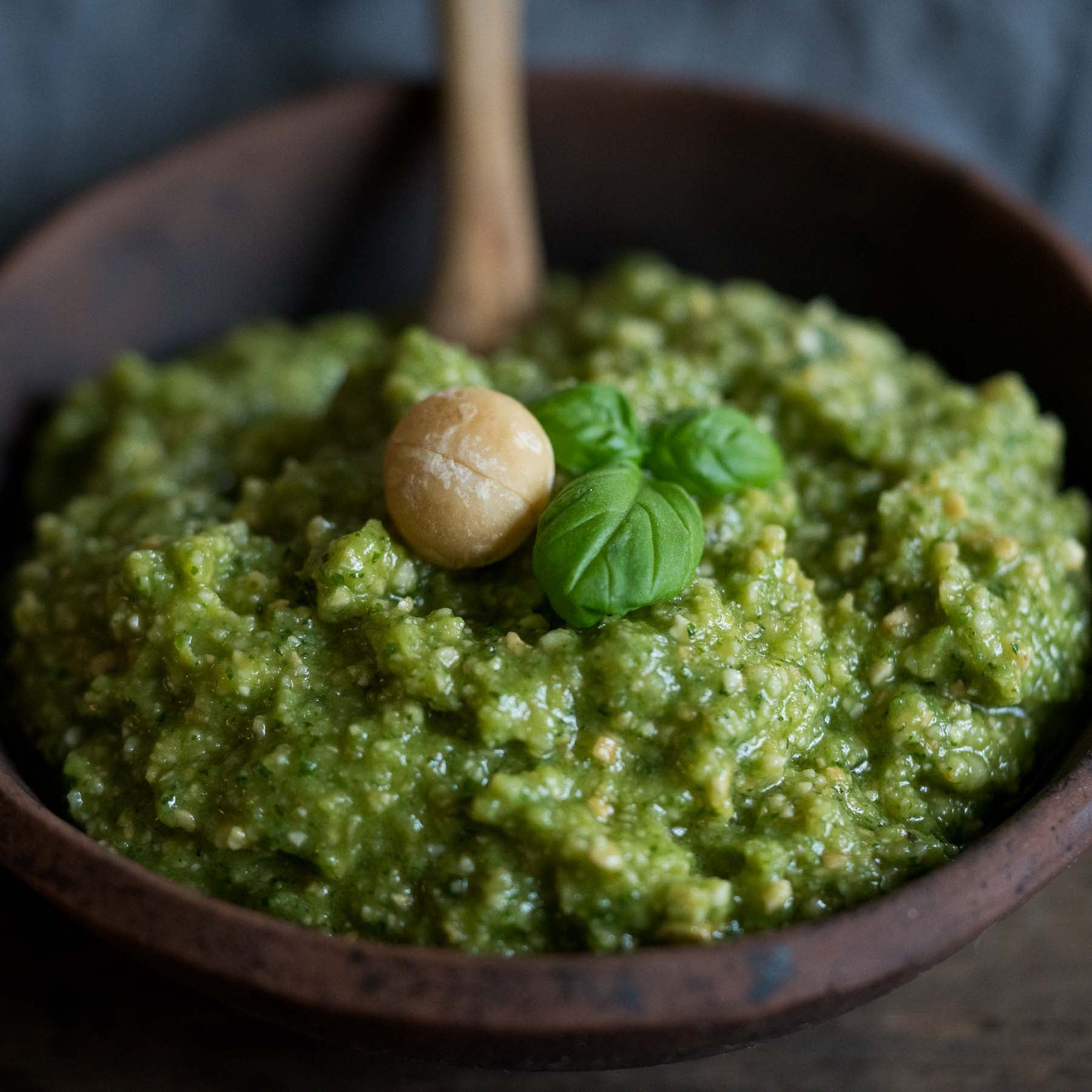 Pesto med macadamianødder