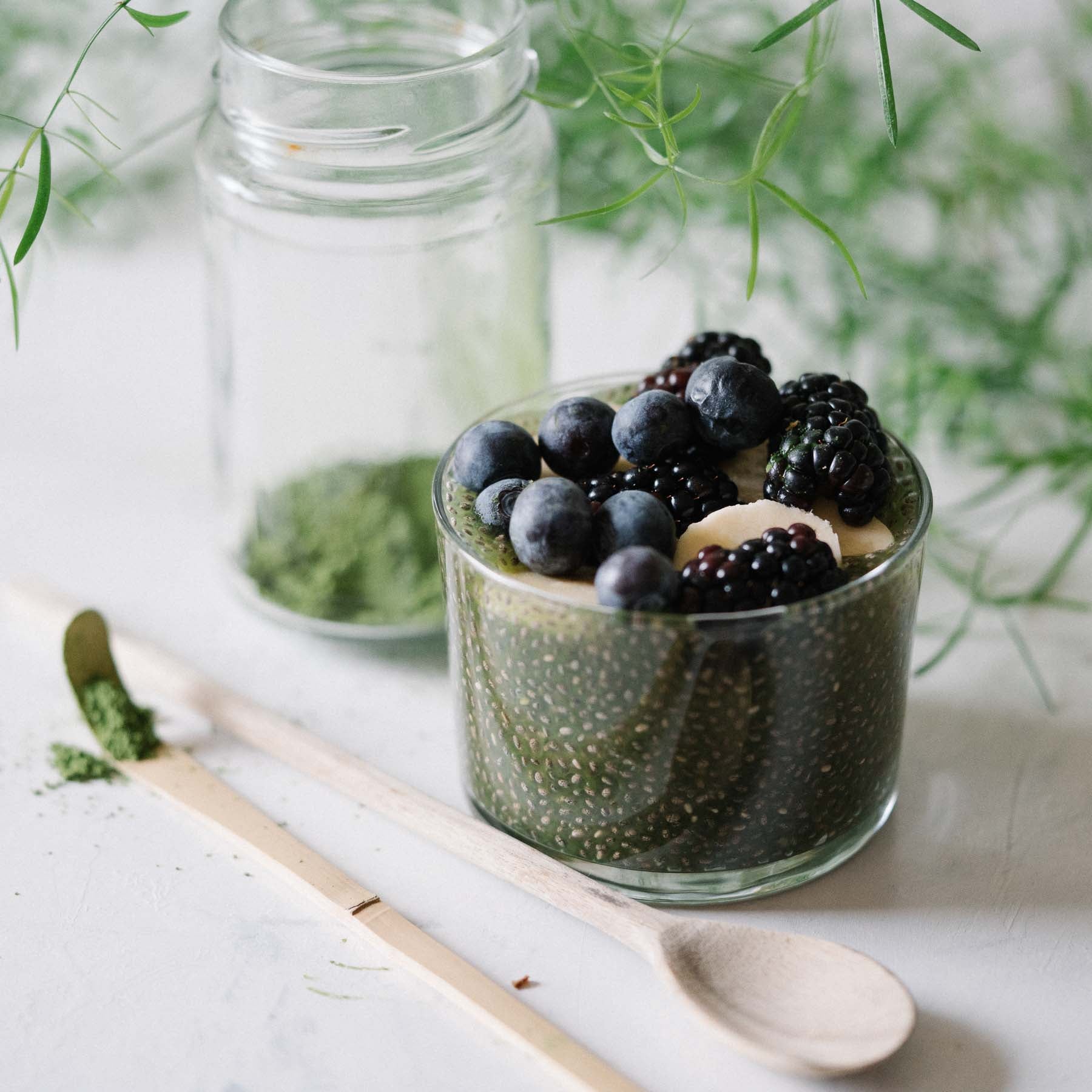 Matcha-chiagrød