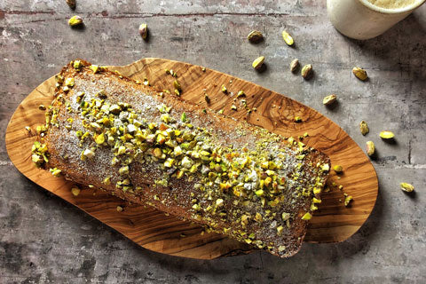 Pistacienøddekage med olivenolie og kardemomme