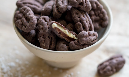 Pekannødder med mørk chokolade og sydesalt, 250 gram, økologisk