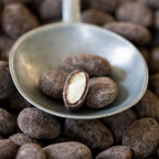 Mandler med chokolade og rålakrids, 500 gram, økologisk