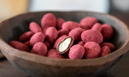 Mandler med chokolade og hindbær, 500 gram, økologisk